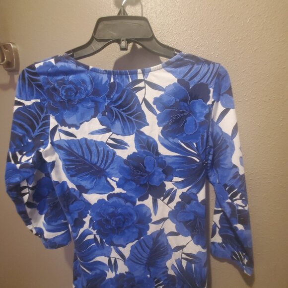Boston Proper Size Small Blue Floral Shirt - Picture 2 of 2